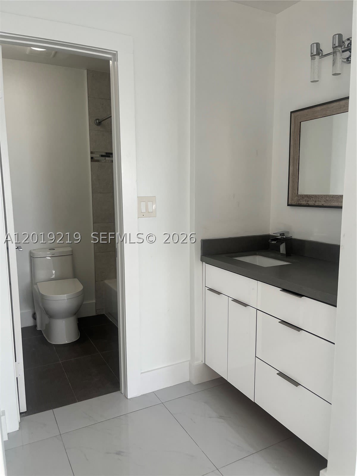 10121 W Sunrise Blvd – photo 5