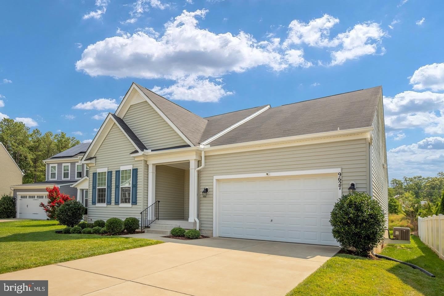 9627 HILLCREST Drive – photo 1