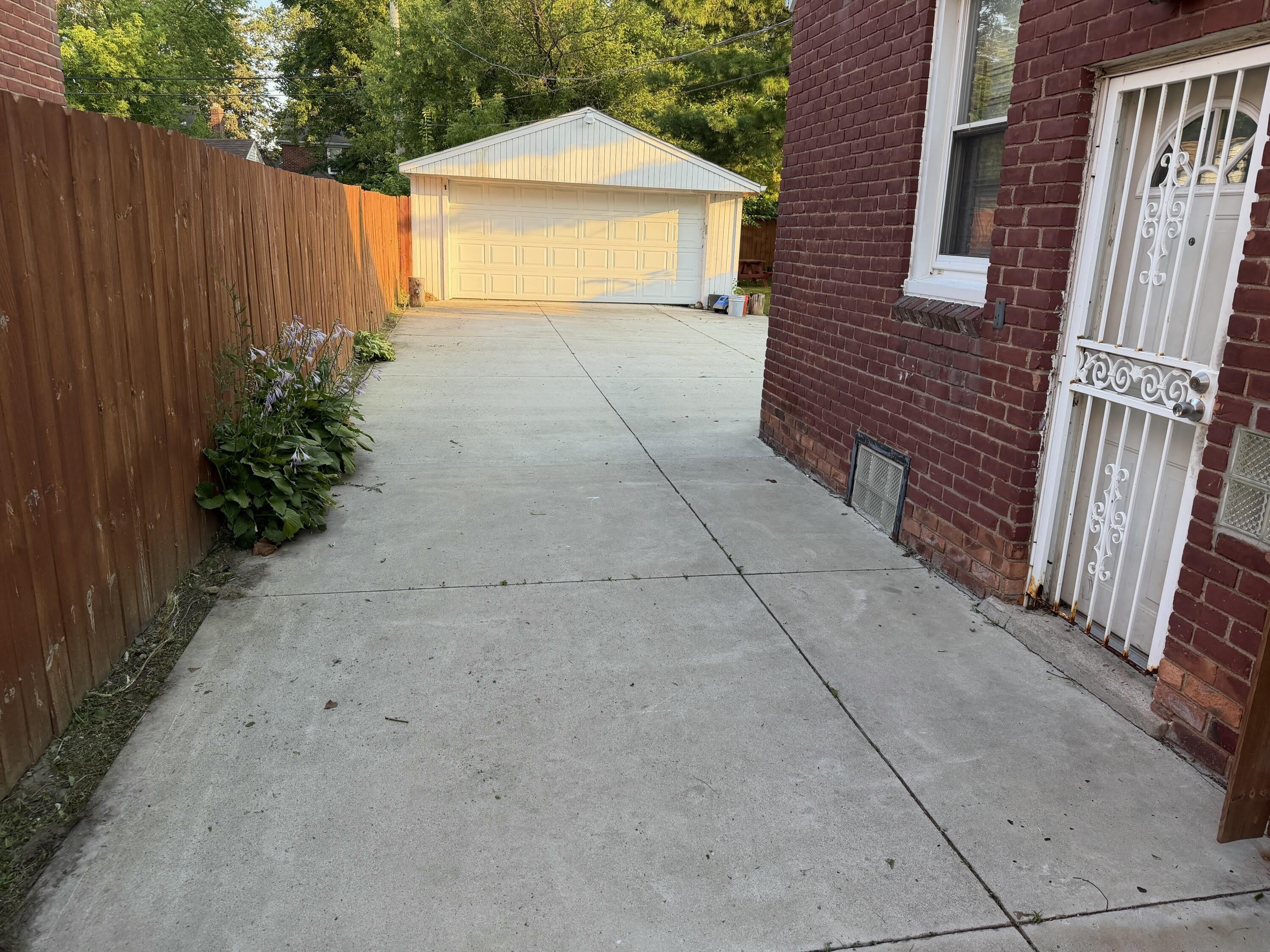 15292 Spring Garden Street – photo 2