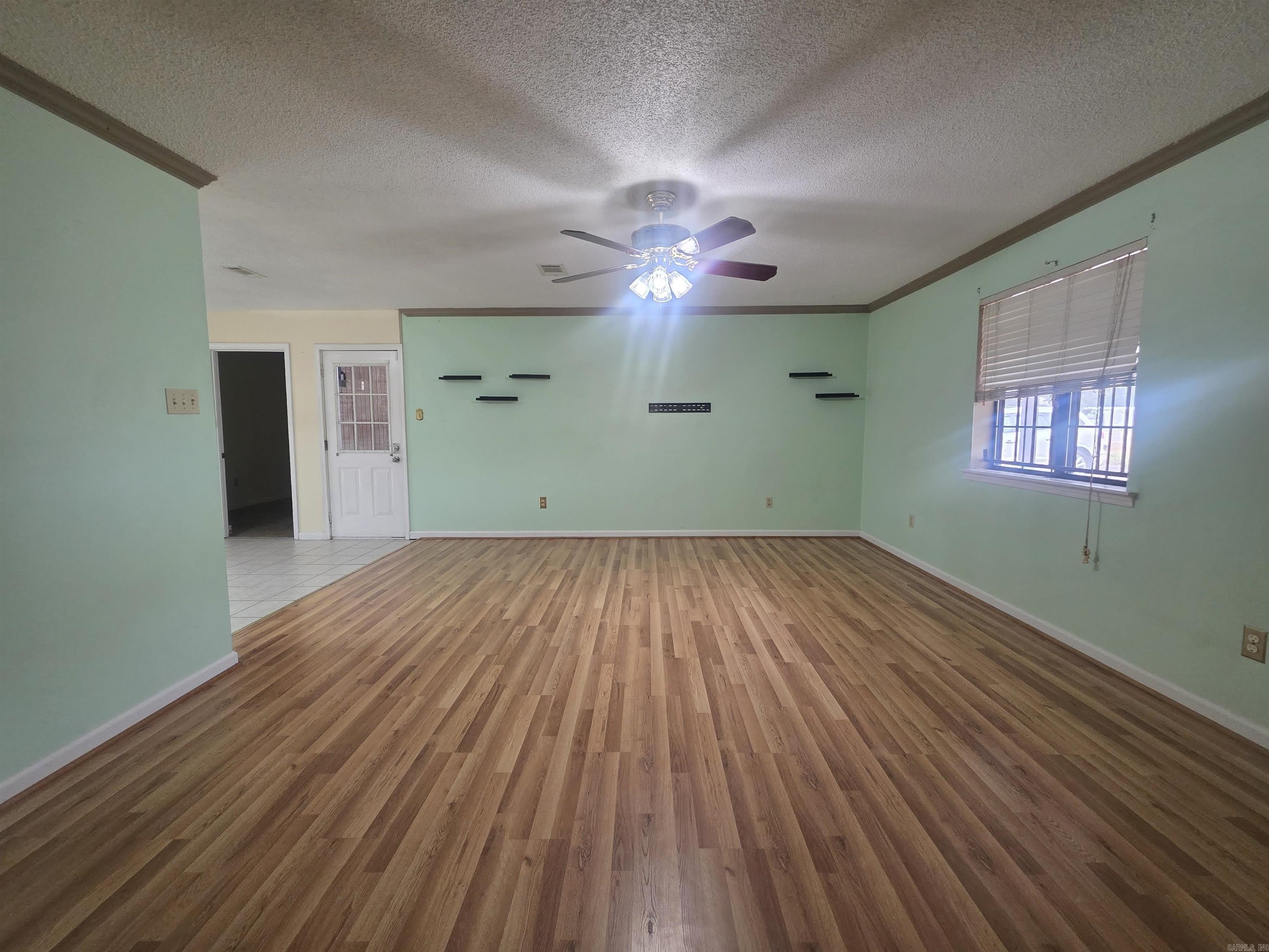 18305 MacArthur Drive – photo 5