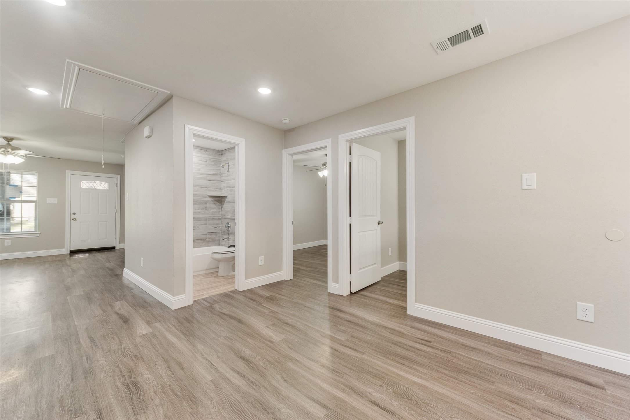 913 Live Oak Street – photo 4