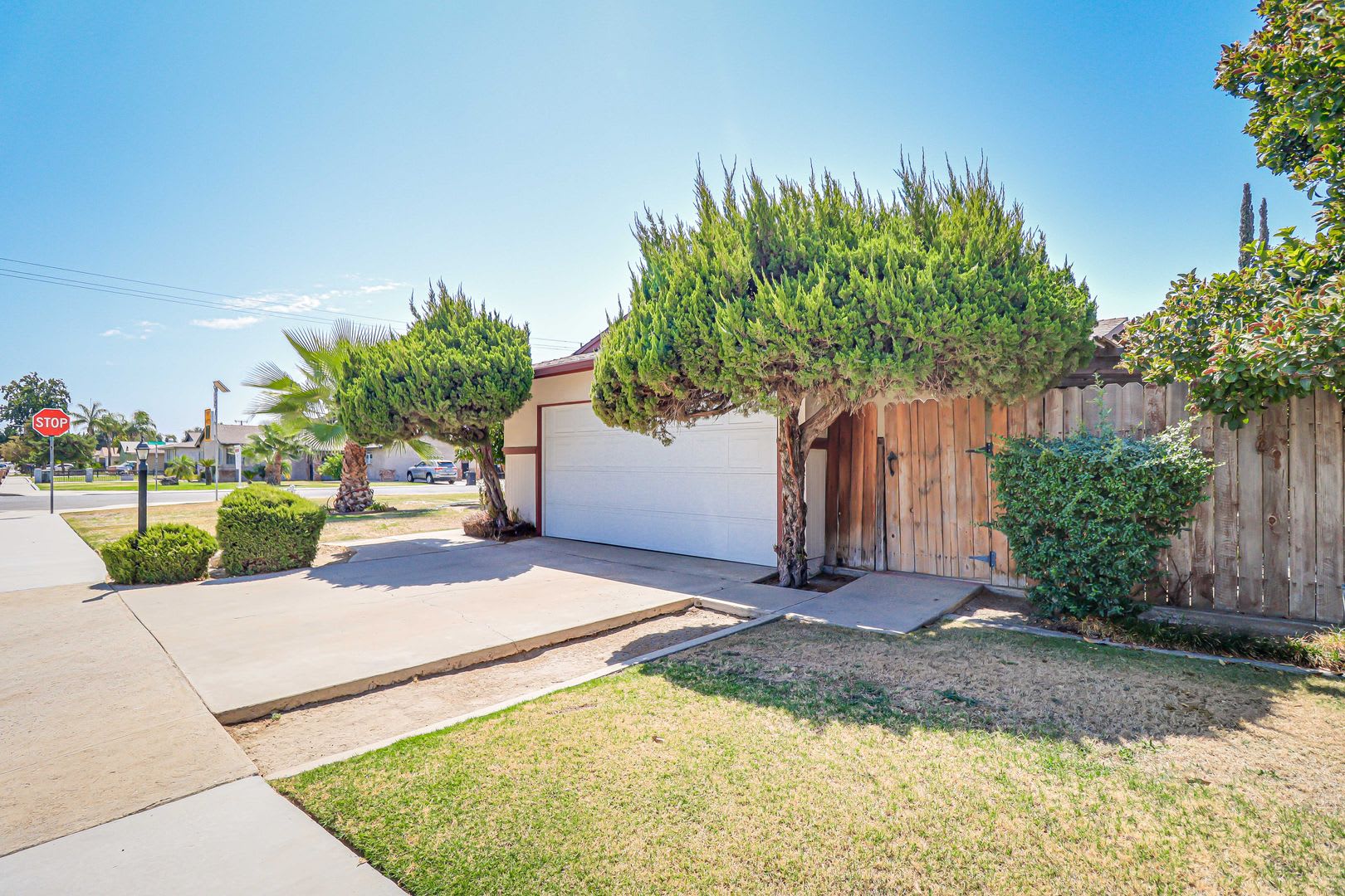 3 Bedroom in SW Bakersfield – photo 3
