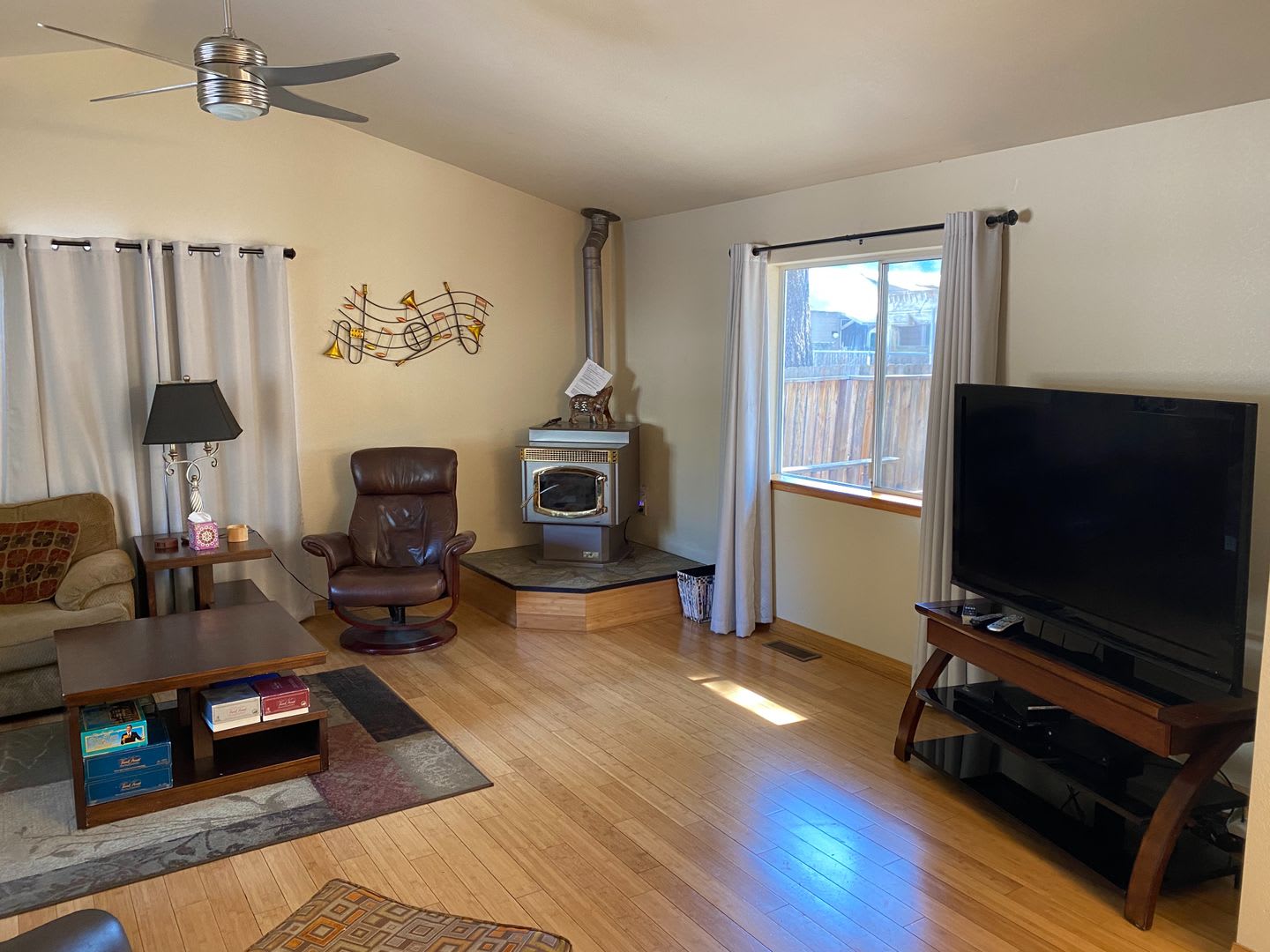 Seasonal Furnished Rental – photo 3