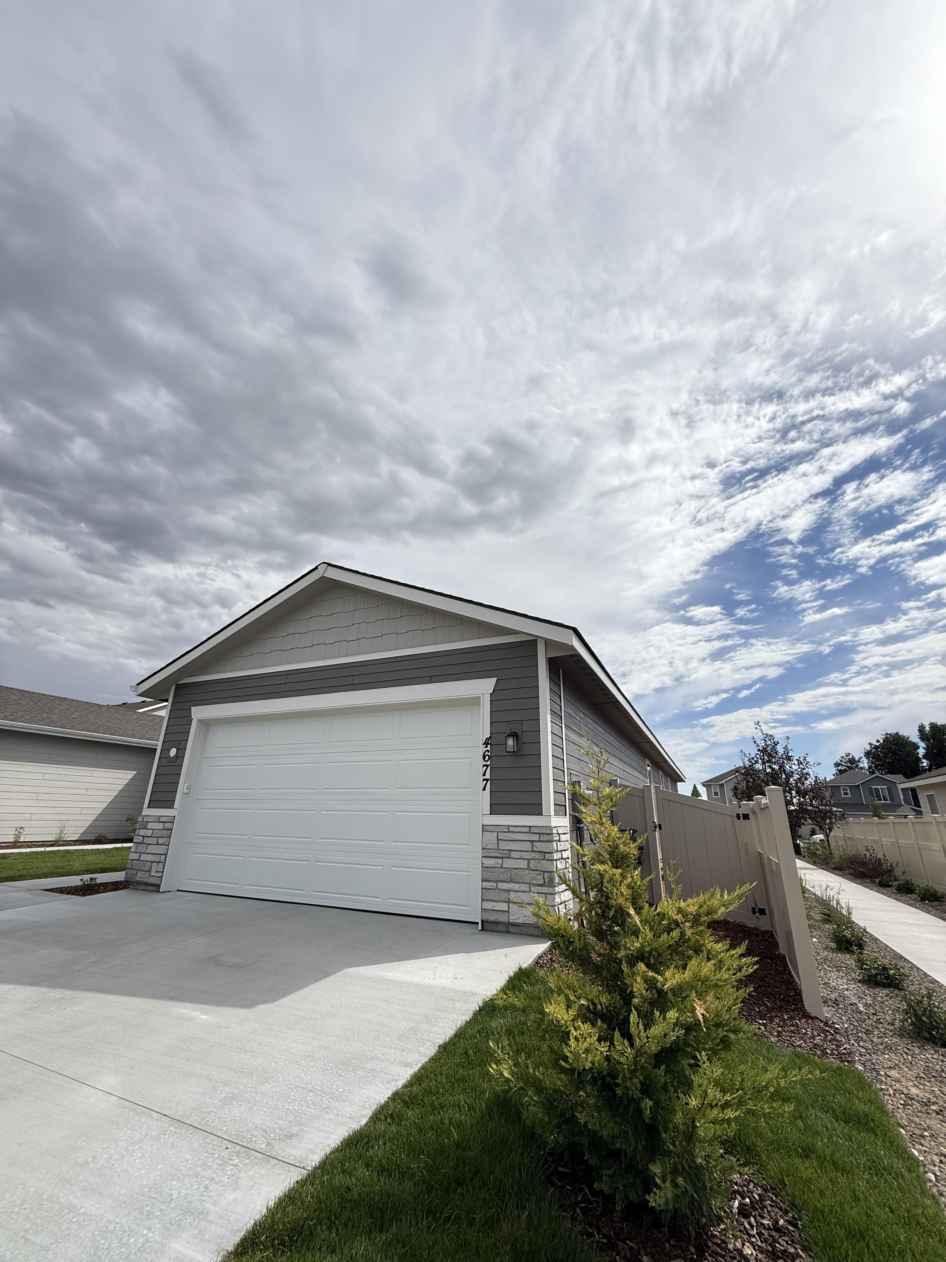 4677 W Quarterhorse Dr – photo 3