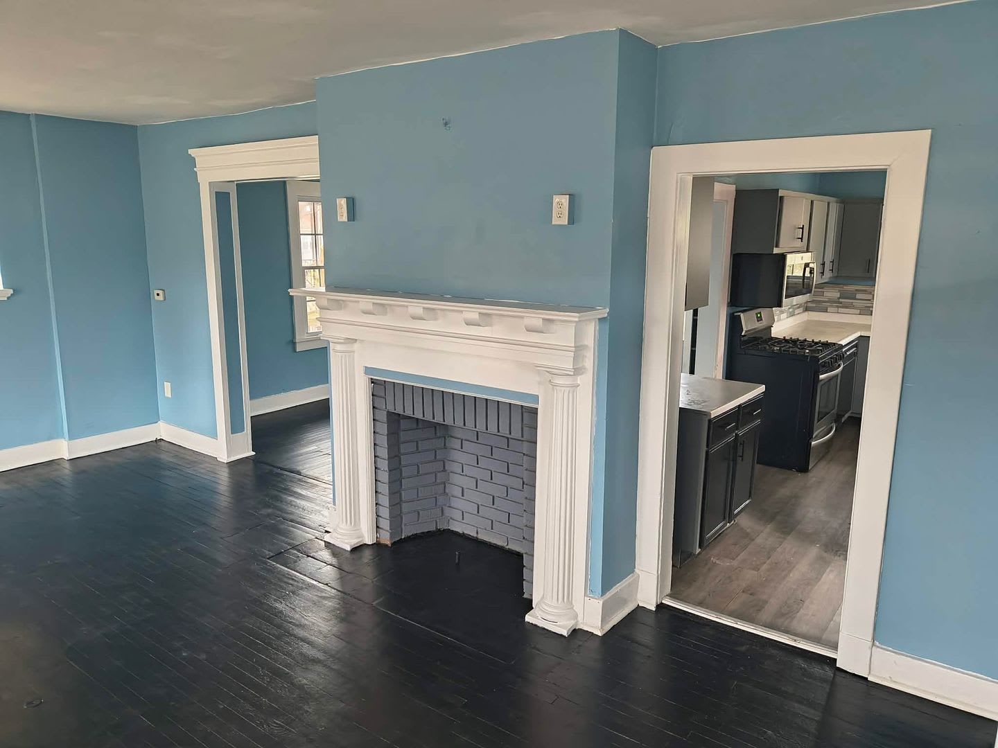 3 bedroom 1 bathroom house for rent in Duquesne! – photo 3
