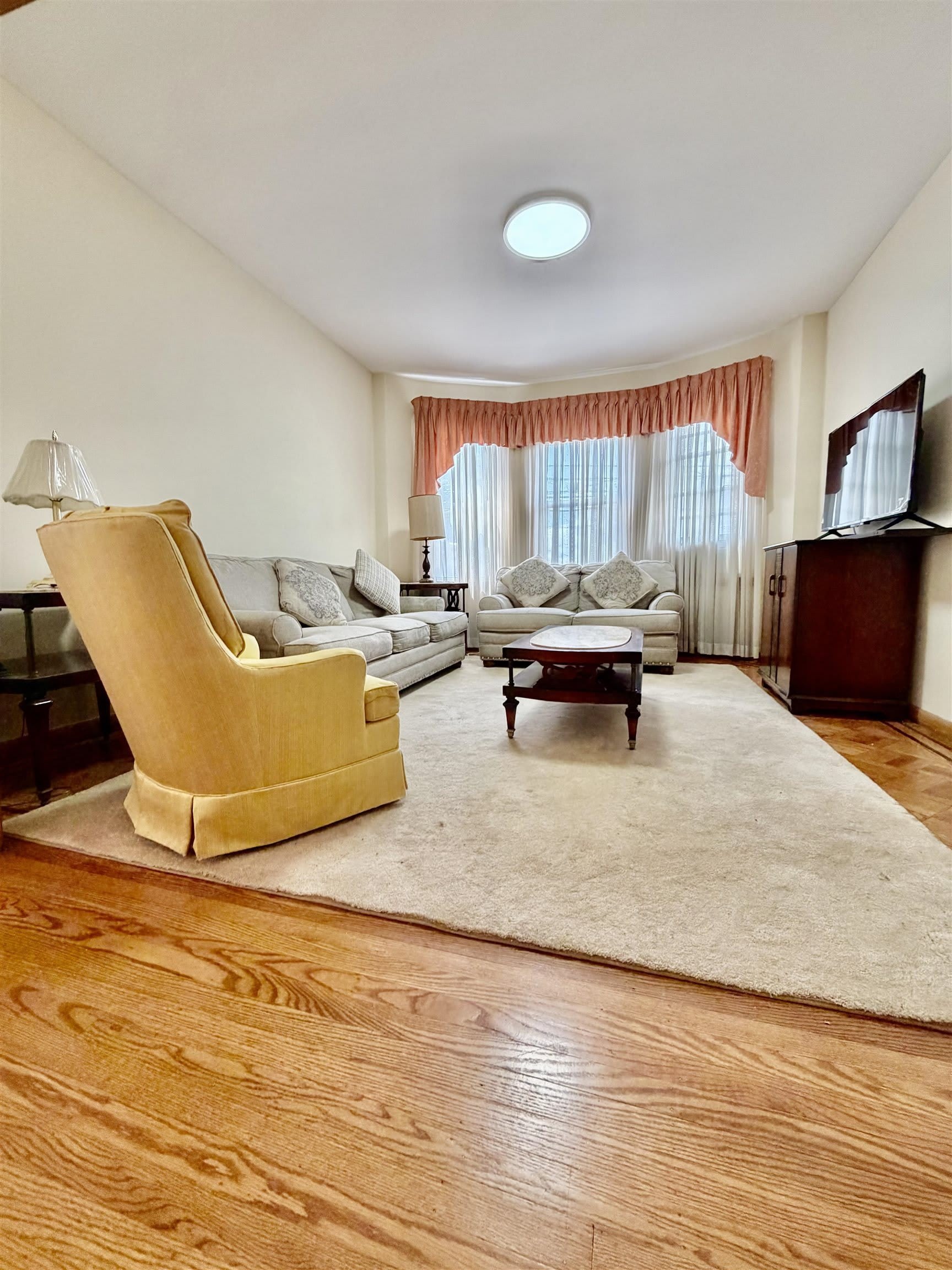336 AVENUE C – photo 4