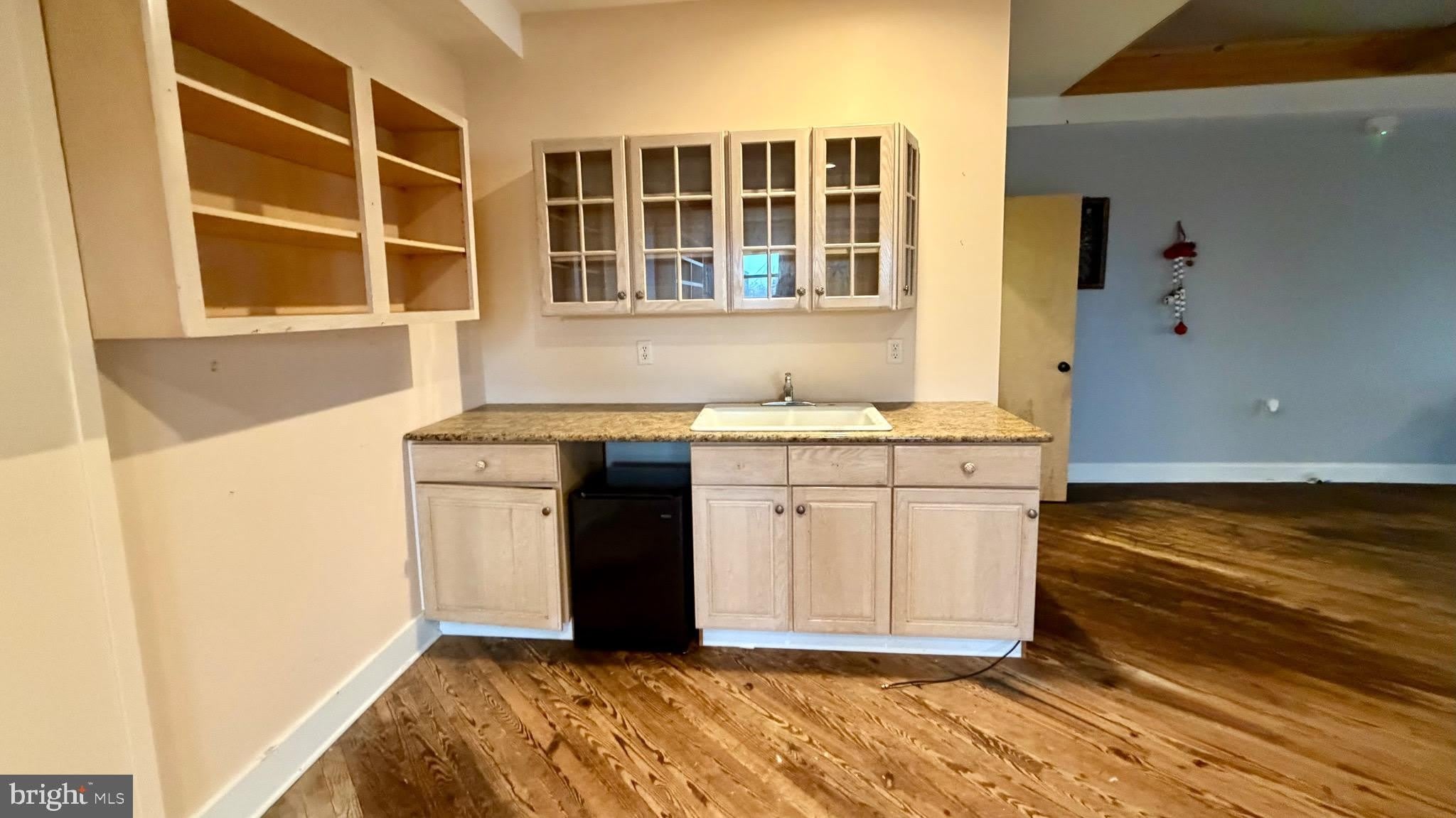 136 LEDNUM Avenue – photo 5