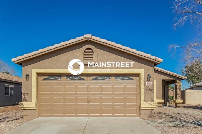 8818 West Loma Lane – photo 2