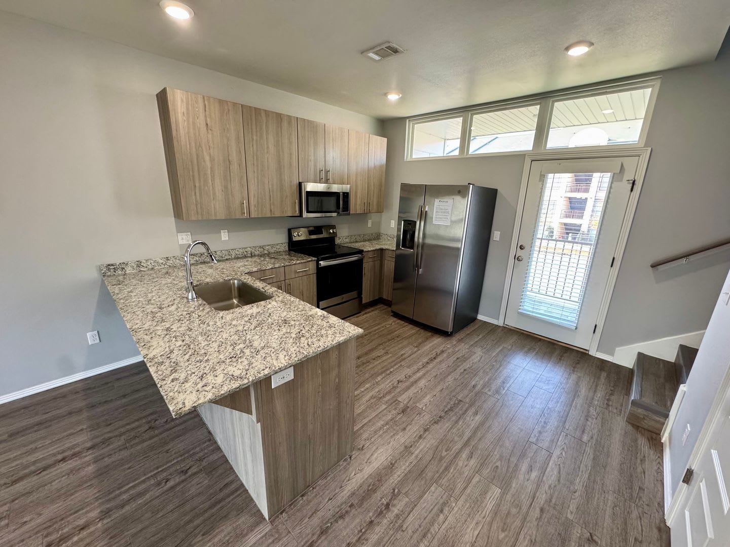 1636 Razorback Rd – photo 2
