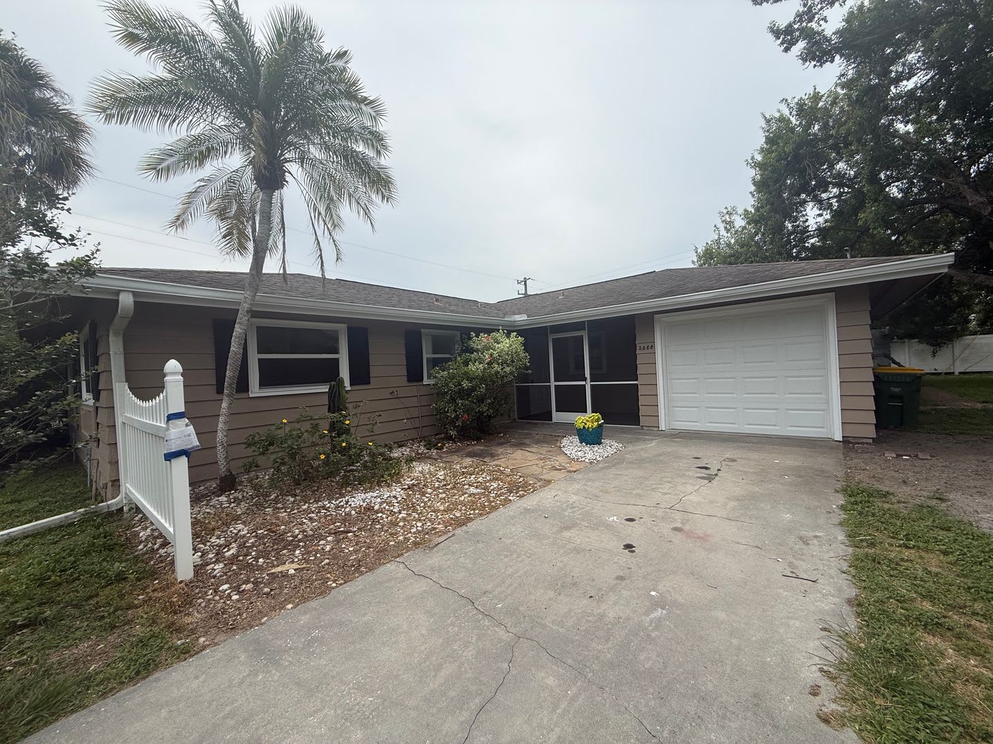 3 Bedroom 2 Bath Single Family Home W Garage Bonus Room – photo 2