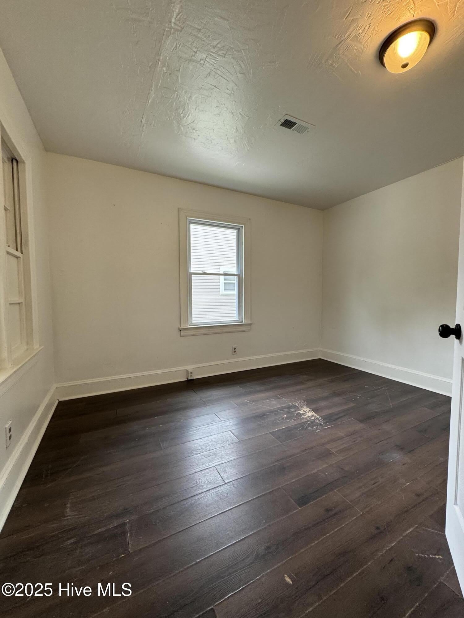 1217 Fleming Street – photo 4