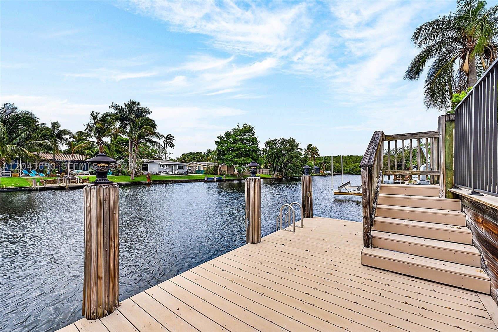 2832 NW 10th Ave – photo 4