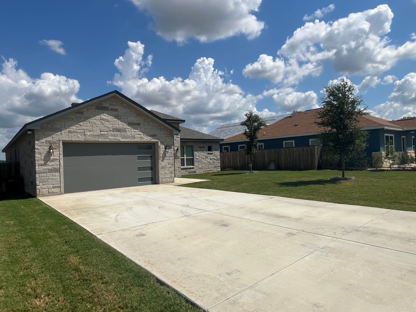 4815 Viewcrest Rd., San Antonio, TX. 78217 – photo 2