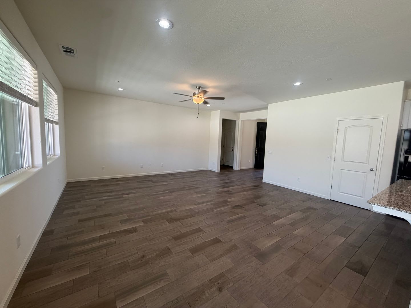 Beautiful Home for rent in Tulare! – photo 2
