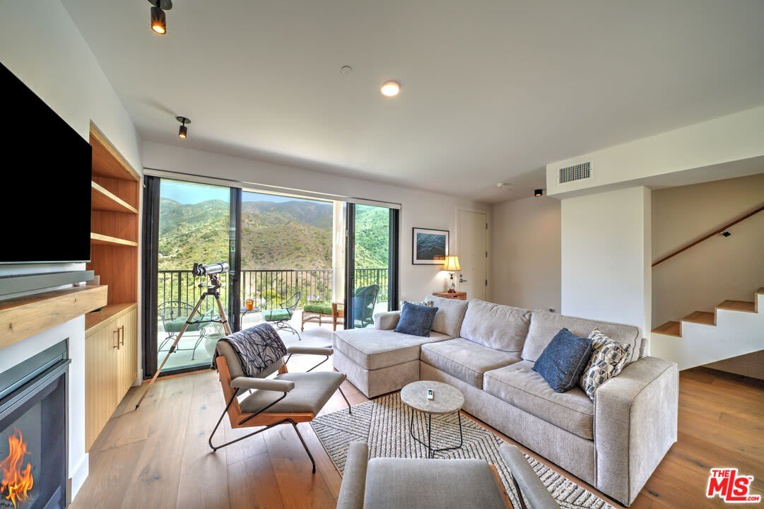 6208 Tapia Dr – photo 5