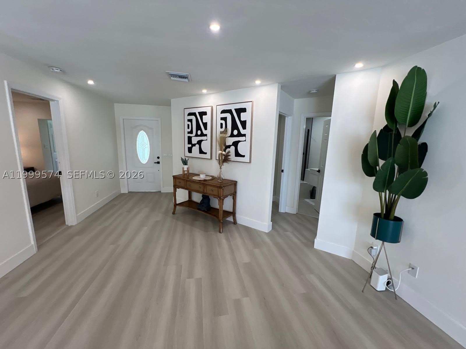 503 Jackson Ave – photo 4