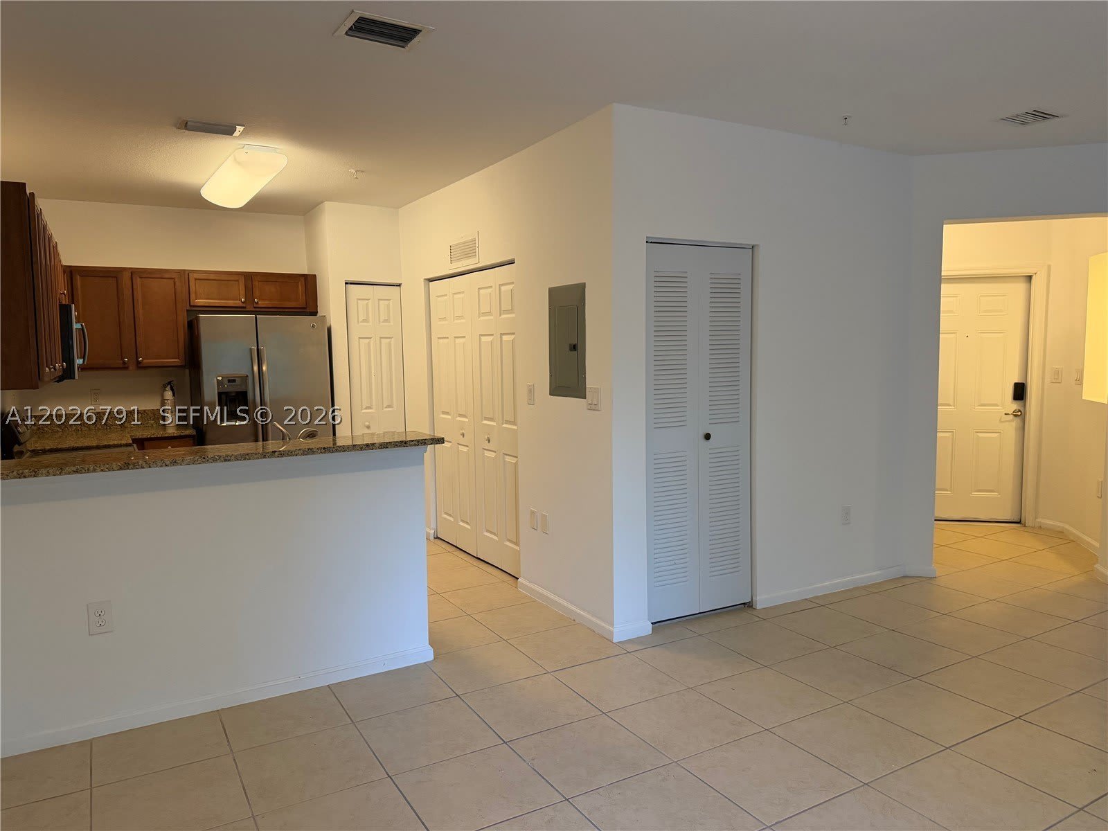 8960 NW 97th Ave – photo 2