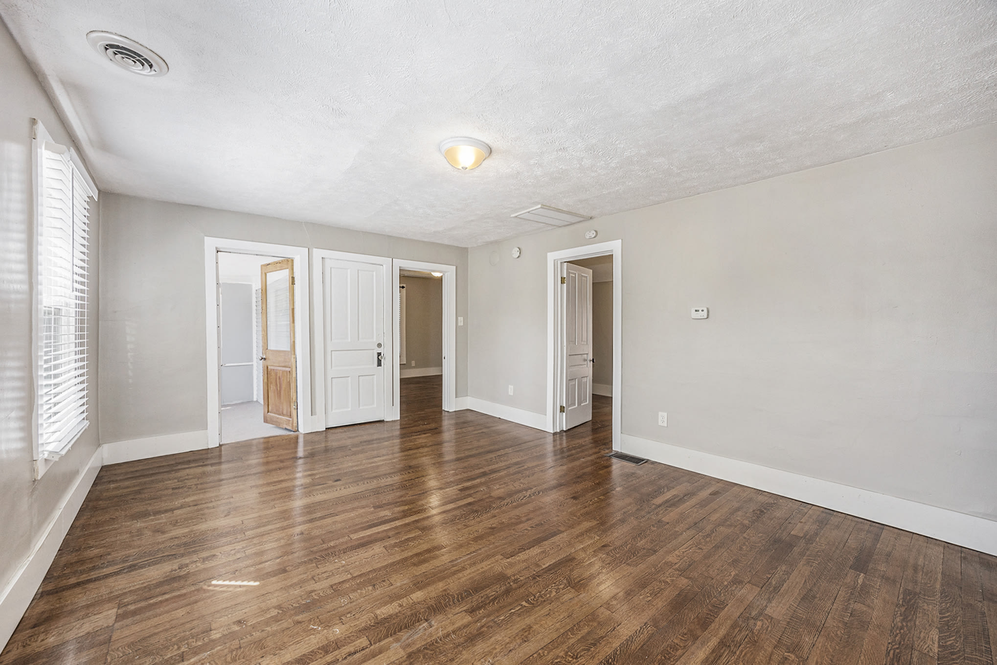 812 Mcreynolds Ave NW # 2 – photo 4