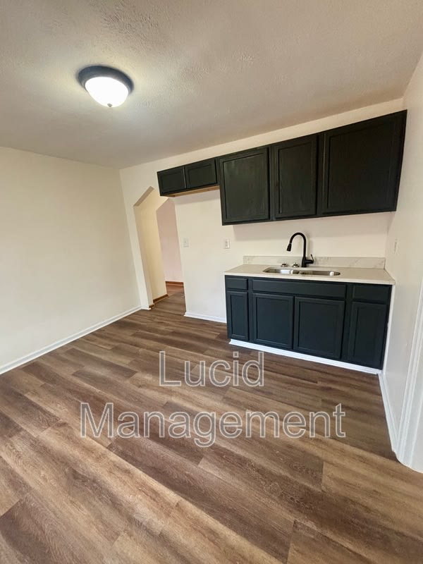 1700 Sonne Avenue – photo 5