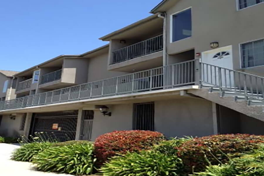 15059 Burbank Blvd – photo 1