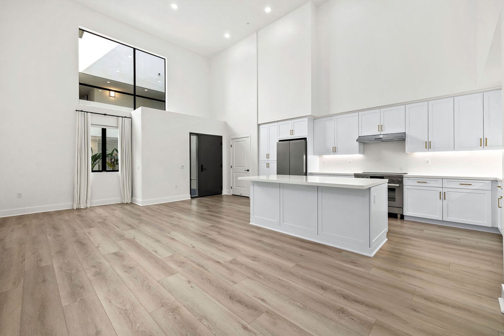 Brand-New Luxury Coastal Loft w/ Ocean Views in Dana Point’s Lantern District – photo 5