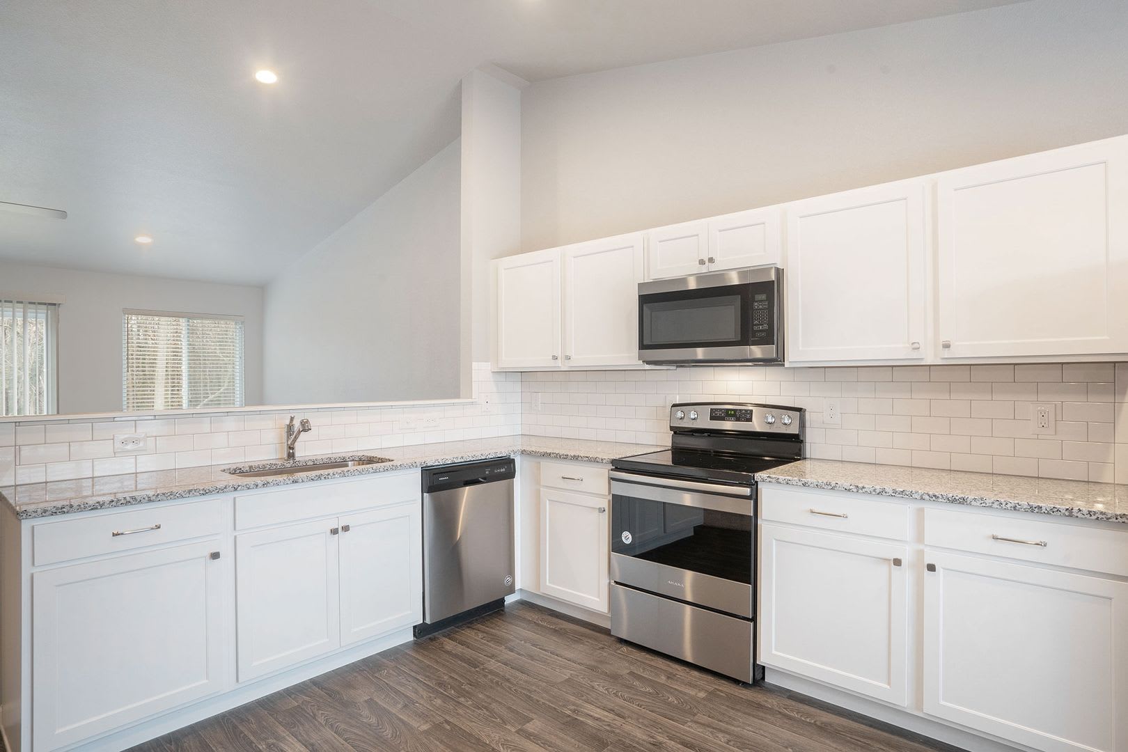 Move In Special Get August September Rent Free Move In By August 31St To Receive Free Rent For Both August And September Take Advantage Of This Limited Time Offer – photo 5