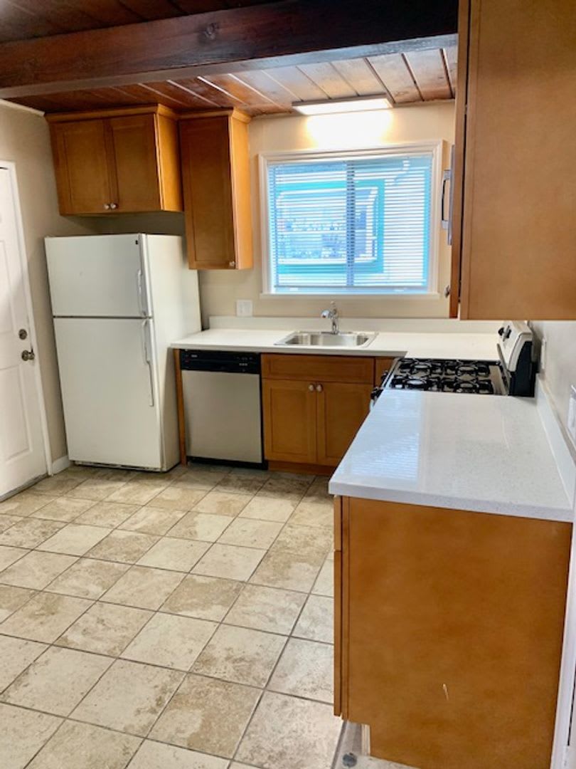 Great 3 bed 1 bath House in Richmond with Garage – photo 4