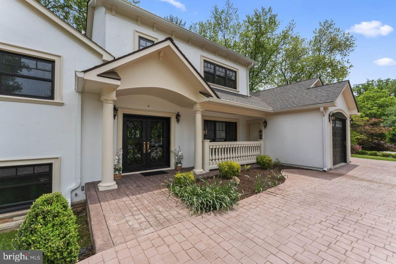 5844 Bermuda Court – photo 2