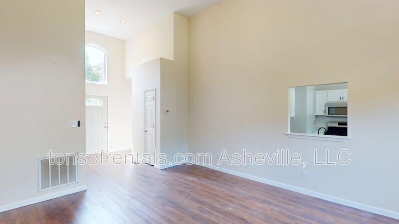 111 Woodcreek Circle – photo 5