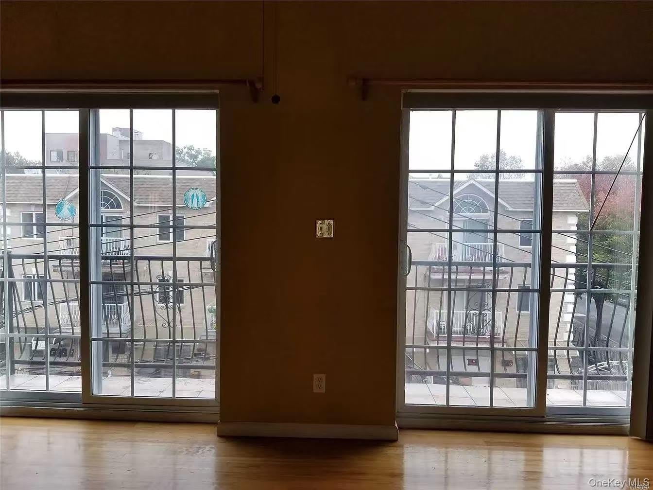 71-74 161st Street – photo 3