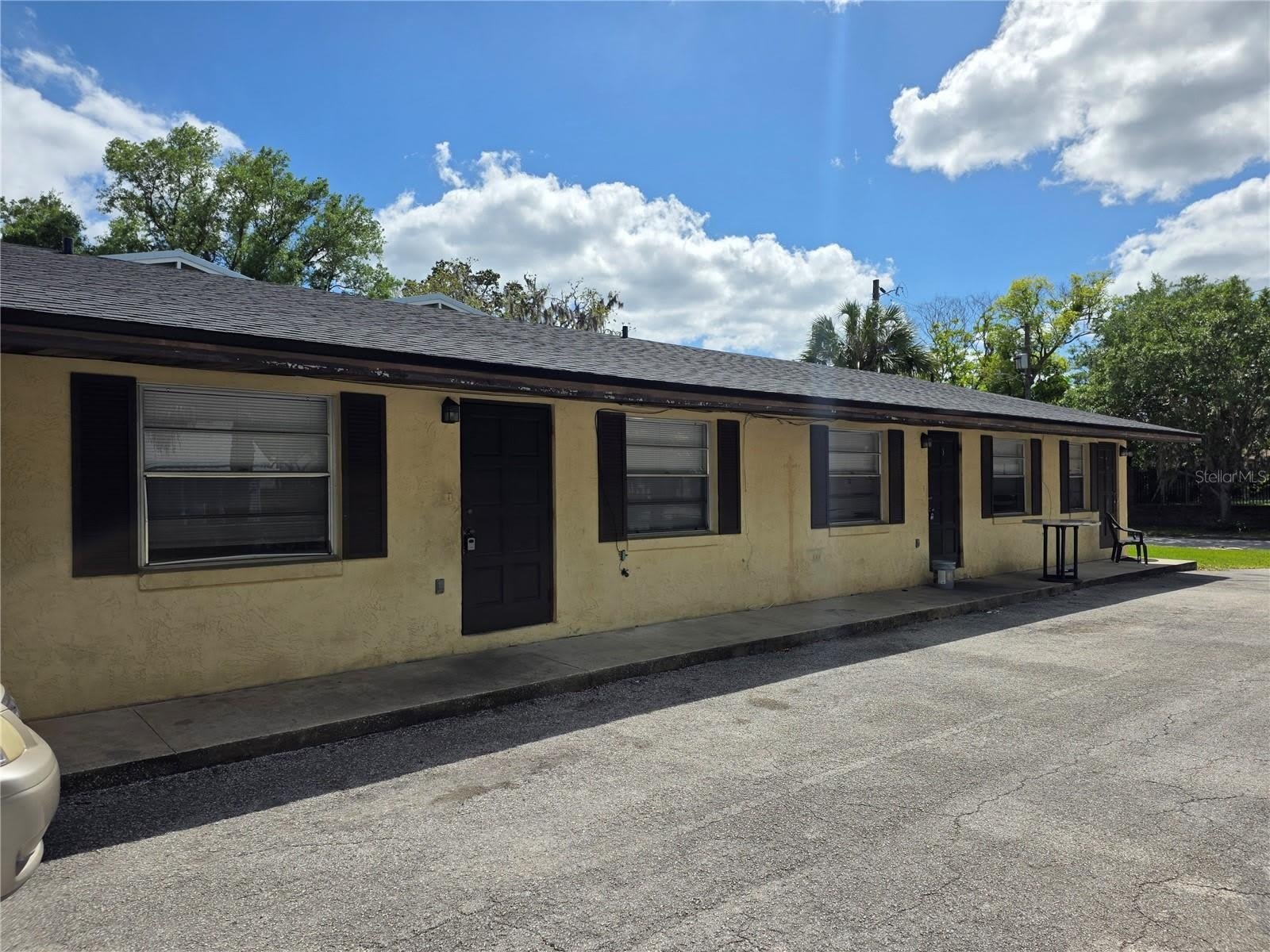 830 N CLAKE Street – photo 1