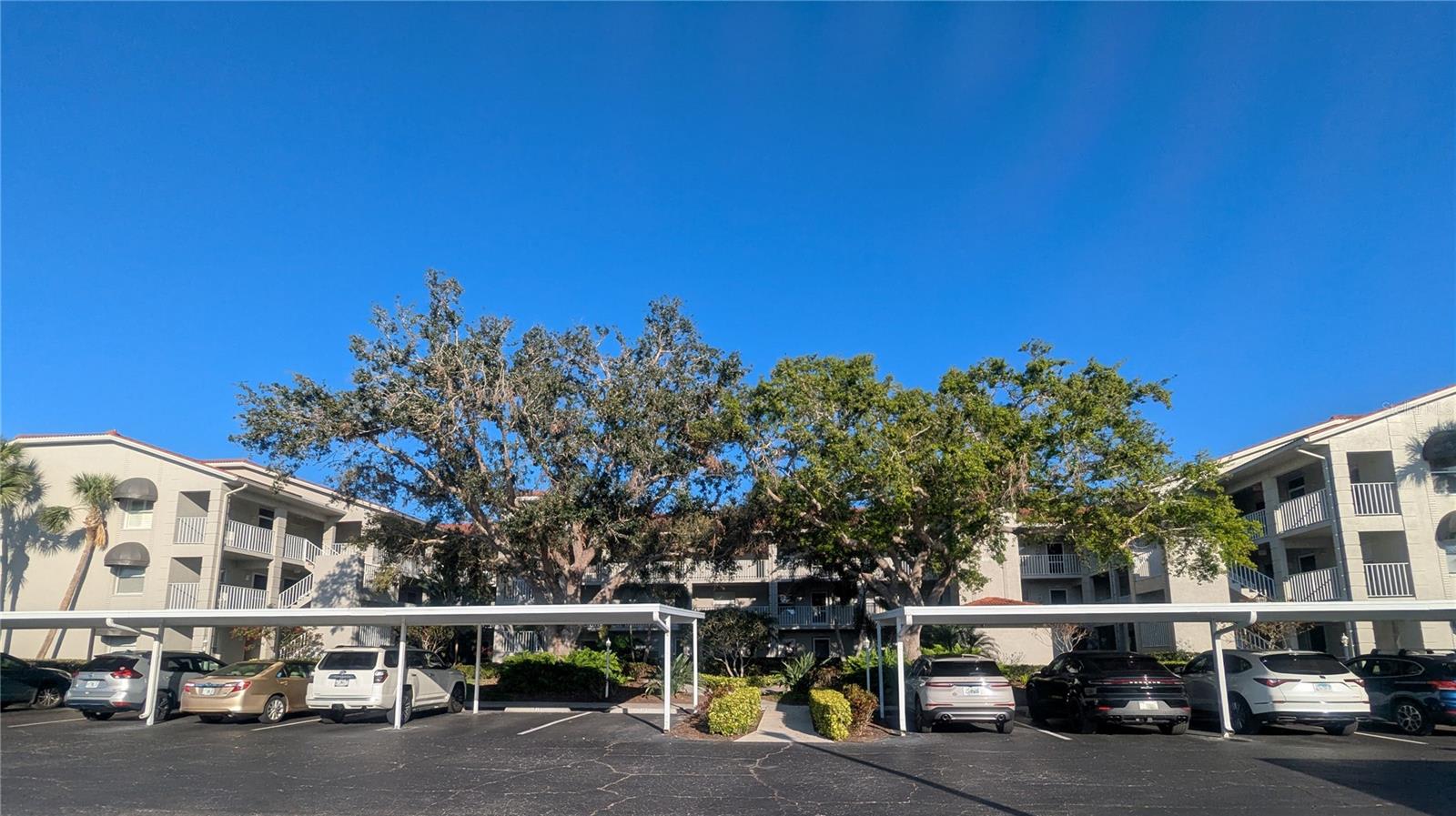 9300 Clubside Cir. #1308 – photo 2