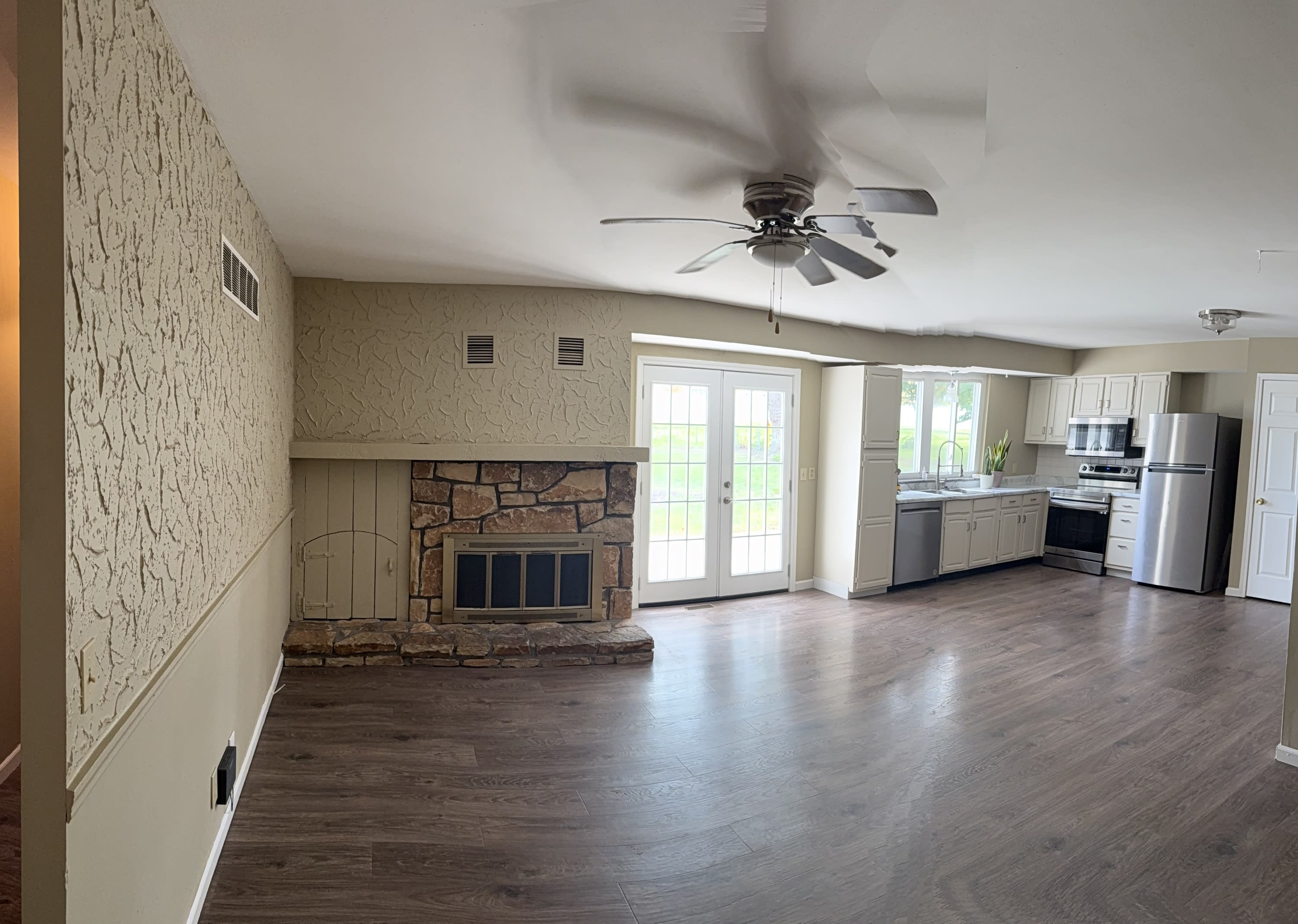 40 South Hillview Drive – photo 2