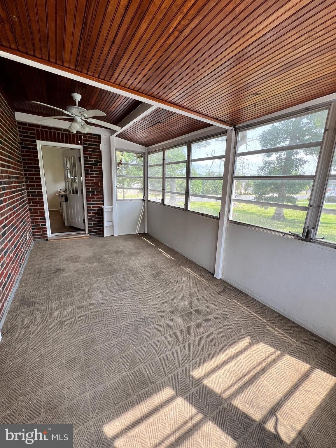 9409 BELAIR Road – photo 5