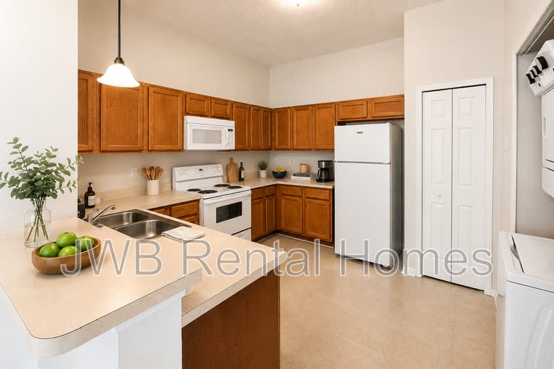1423 Manotak Point Dr #102 – photo 4