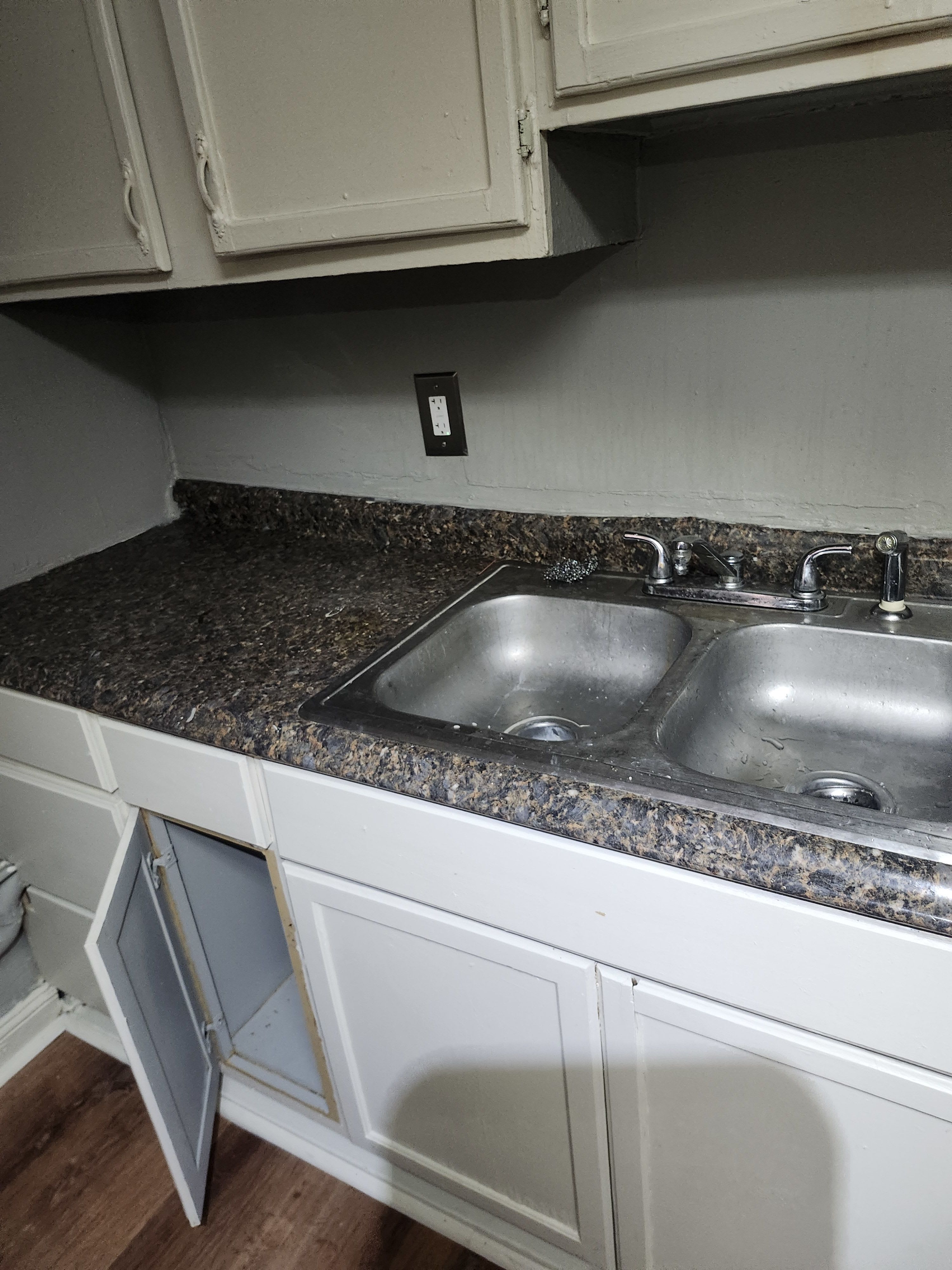 310 Sheridan Ave – photo 1