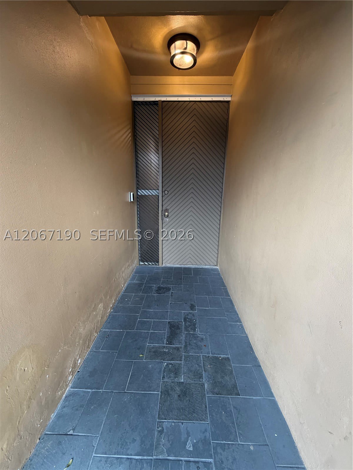 16022 Kilmarnock Dr – photo 3