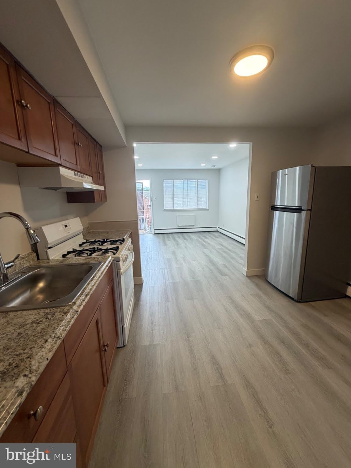 6020 N WARNOCK Street – photo 5