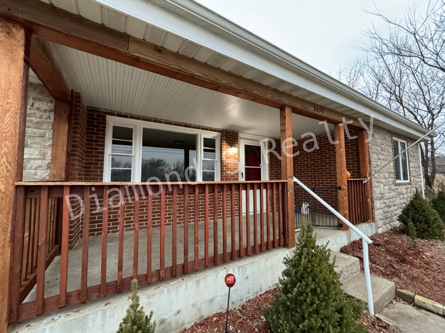 Gorgeous 2 Bedroom Home Available Early July – photo 2
