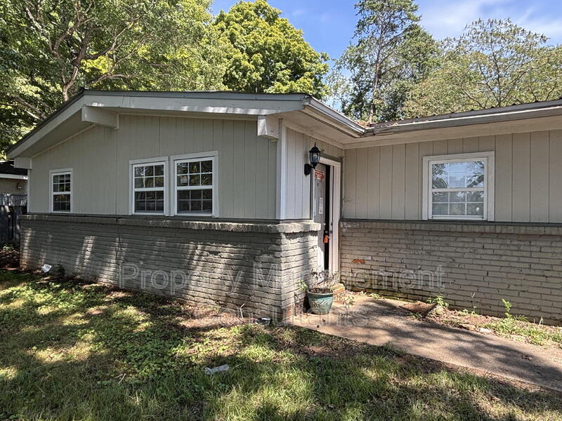 2212 Old Blue Spring Road Northwest – photo 1