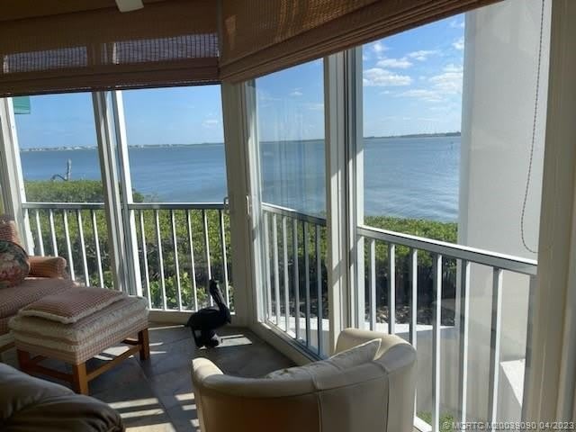 144 Ne Edgewater Drive – photo 4