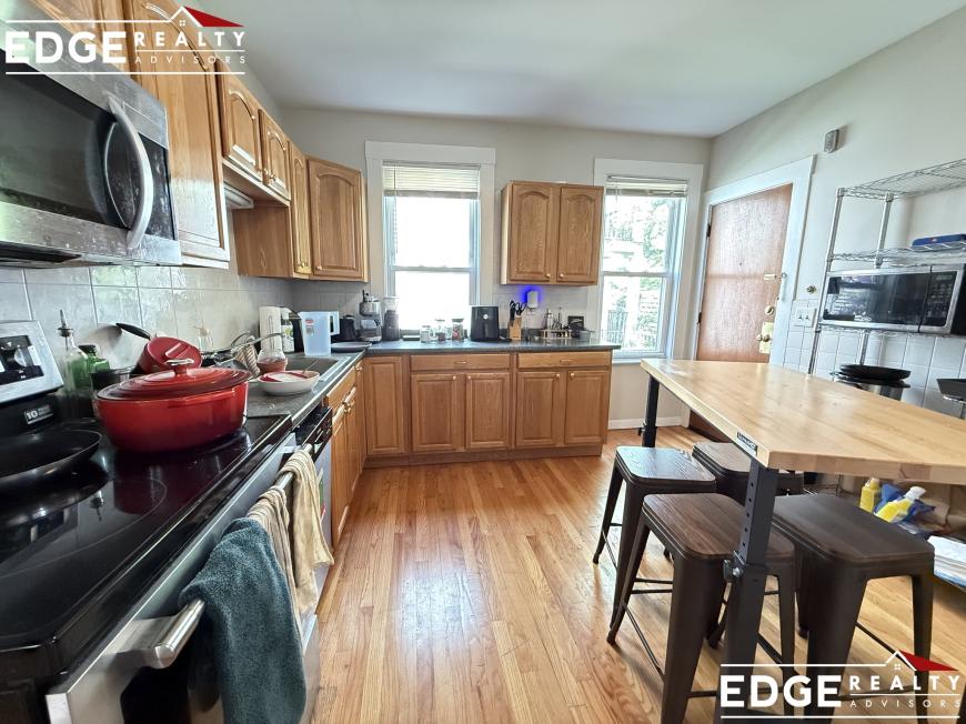 437 Washington St. – photo 2