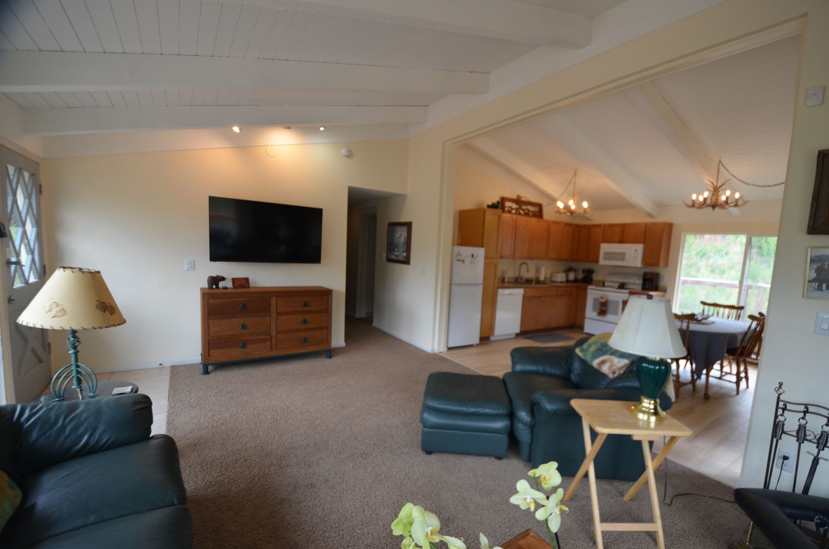 Peak 7 Home! Great Deck and Views! 7 month lease! – photo 5