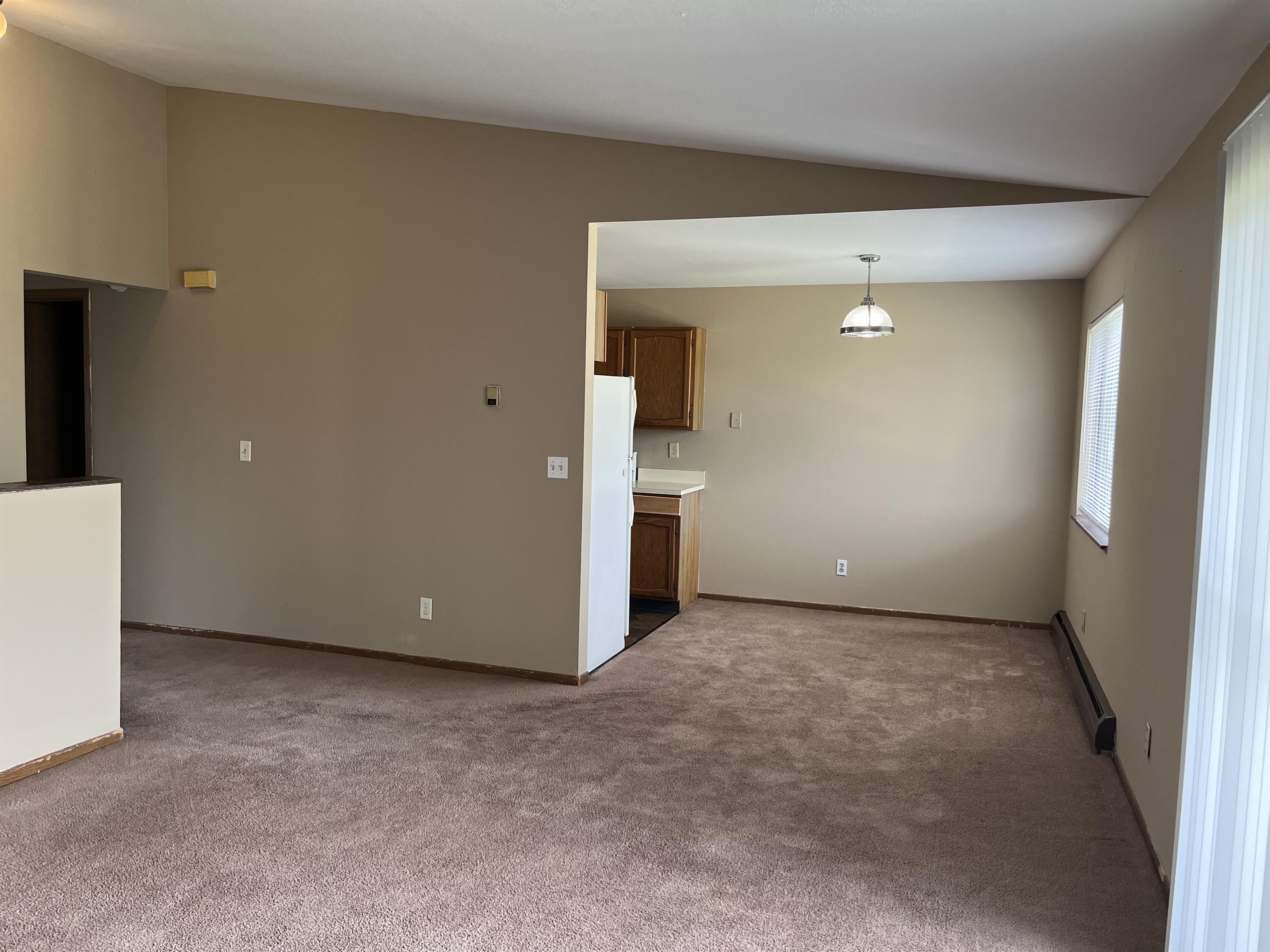 480 Stratford Way – photo 2