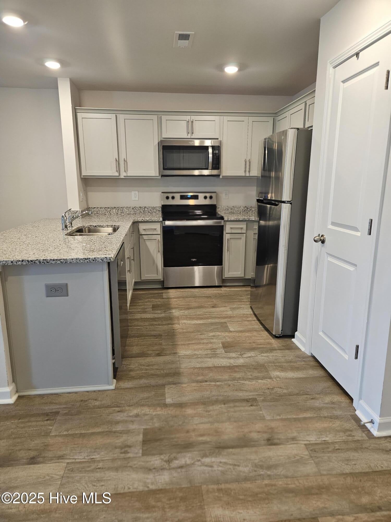 2107 Gracie Lane – photo 5