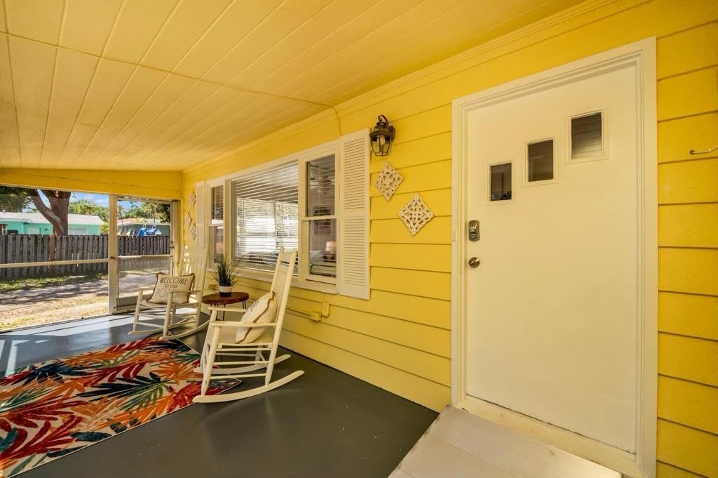 813 Se 14Th Court – photo 2