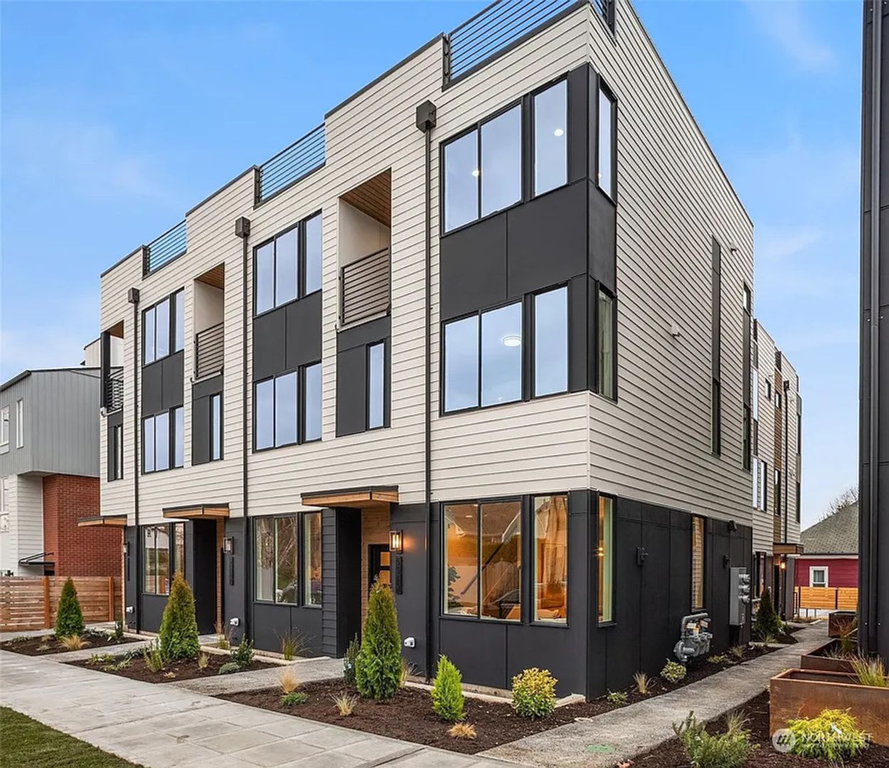 New Ballard Townhome – photo 1