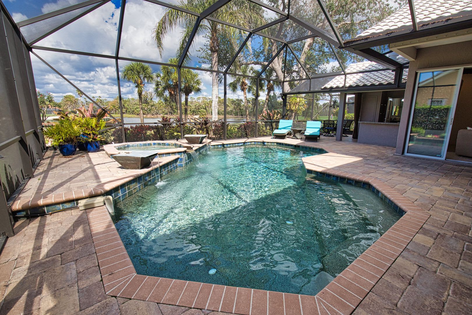 Luxury Home With Saltwater Heated Pool Spa Spectacular Golf Course Views And Includes Social Membership To The Plantation Golf And Country Club – photo 2