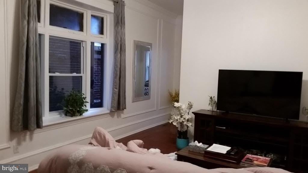 2034 Delancey Pl – photo 2