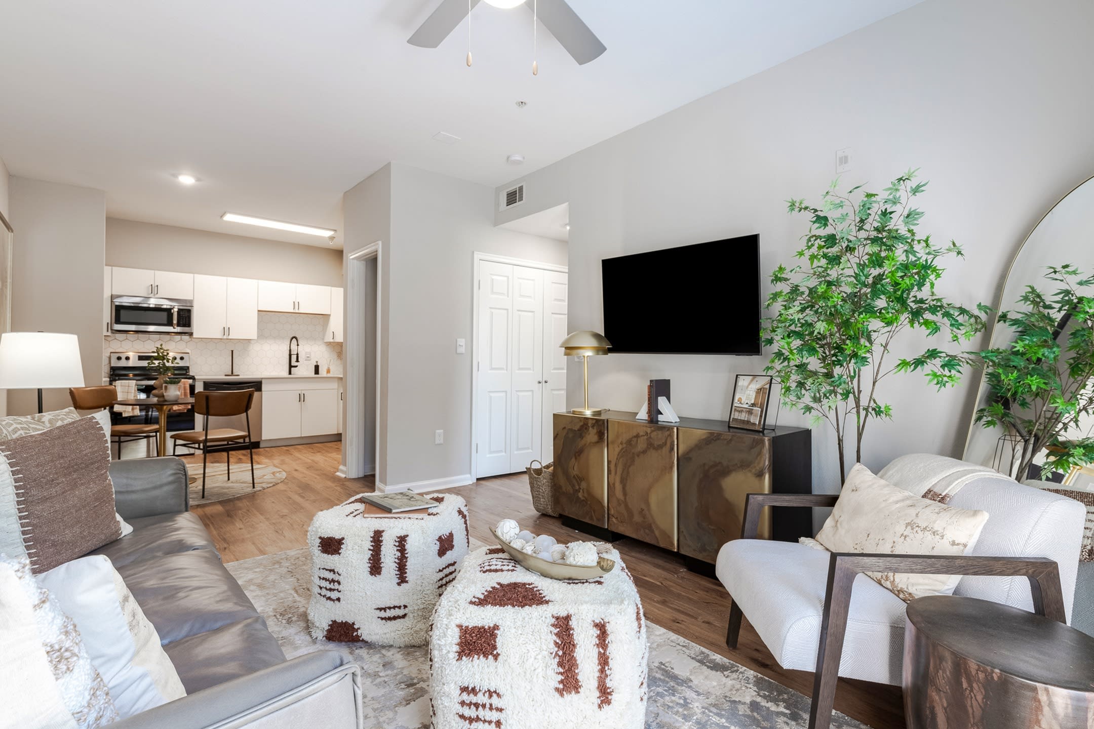 Deep Deuce at Bricktown Apartments – photo 2